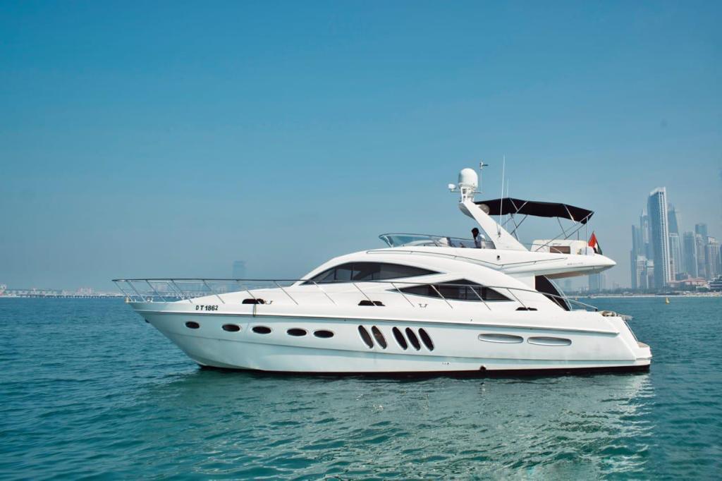 SEALINE 63FT Front