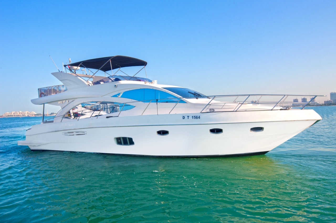 MAJESTY 56FT Front